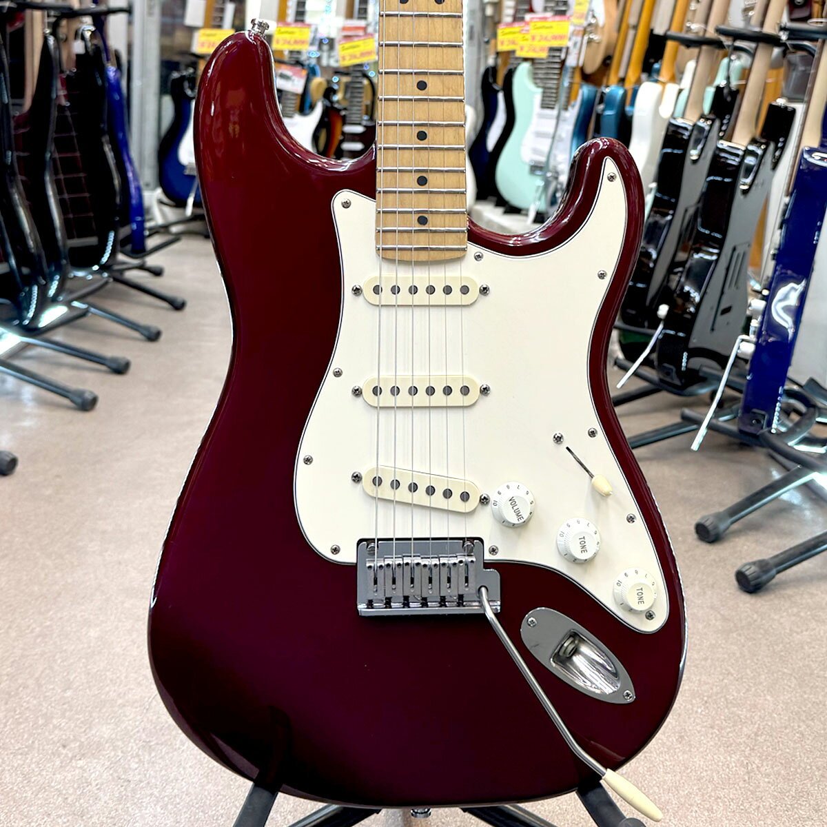楽天市場】Fender USA american Standard stratocasterの通販